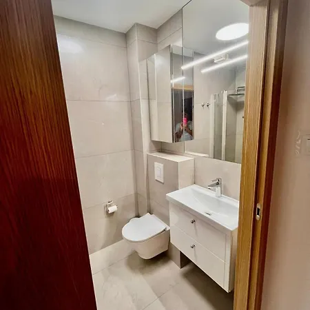 Aparthotel Pileckiego 59 *