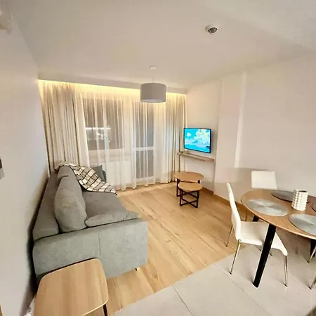 Pileckiego 59 Apart-hotel *